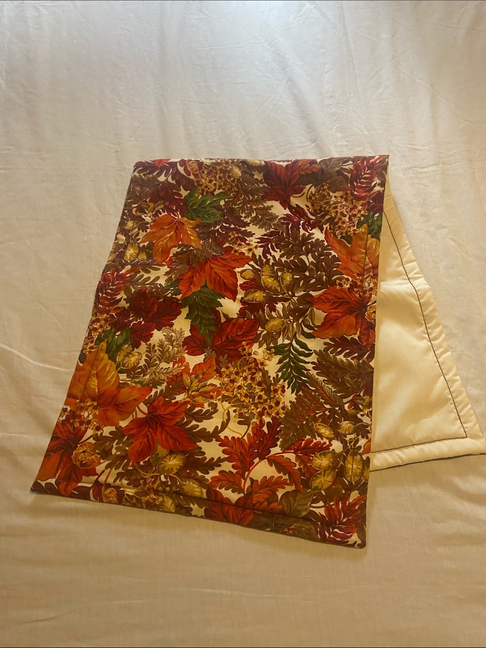 Autumn Leaves Table Runner - Fall Leaf Print